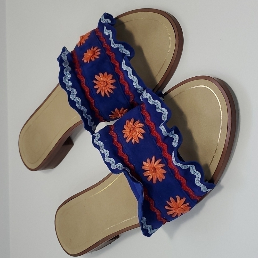 𝅺1901 sandals size 9